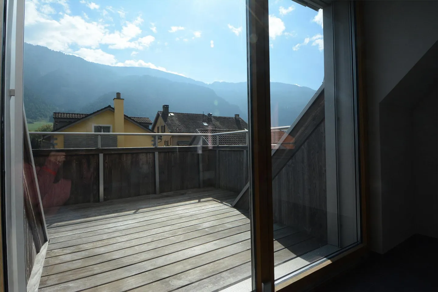 4.5 Room Attic Apartment - Photo 11 of 14