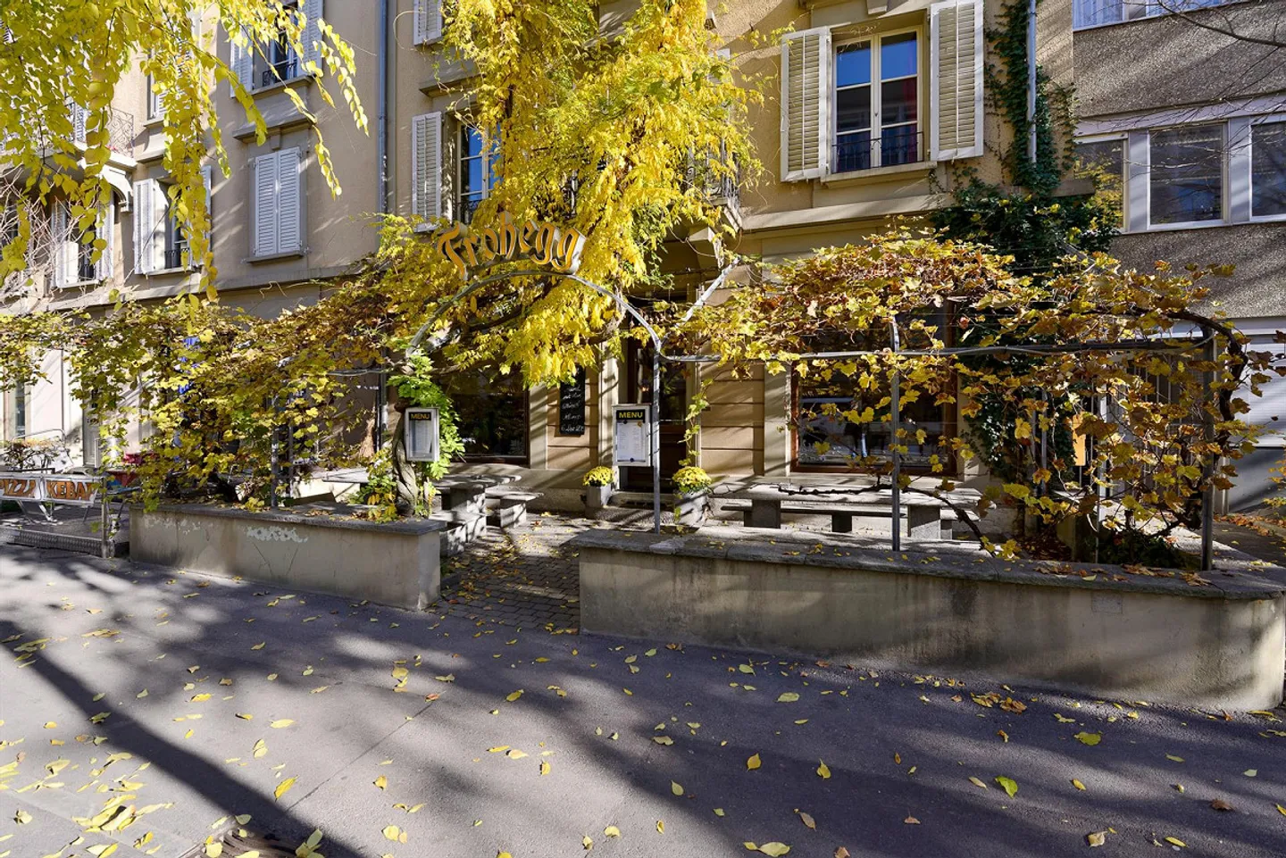 Charming restaurant with outdoor terrace on Belpstrasse - Photo 2 of 30