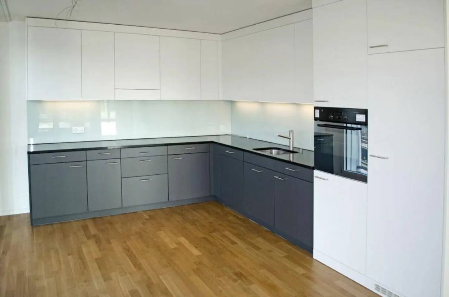 Appartamento moderno di 3,5 stanze in una posizione top - Foto 2 di 10