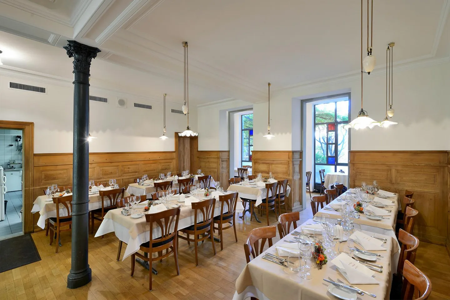 Charming restaurant with outdoor terrace on Belpstrasse - Photo 9 of 30