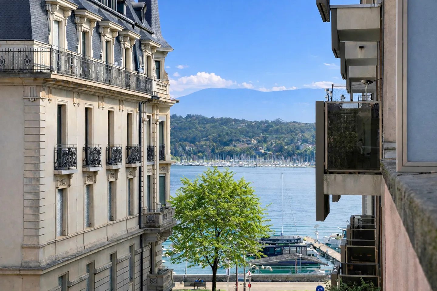 Appartement Charmant avec Vue sur le Lac - Photo 1 sur 7