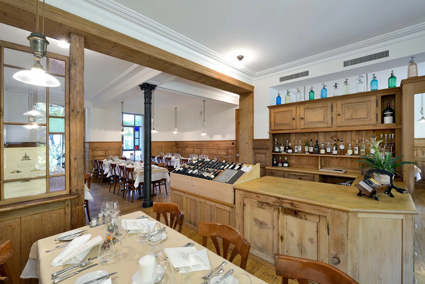 Charming restaurant with outdoor terrace on Belpstrasse - Photo 8 of 30