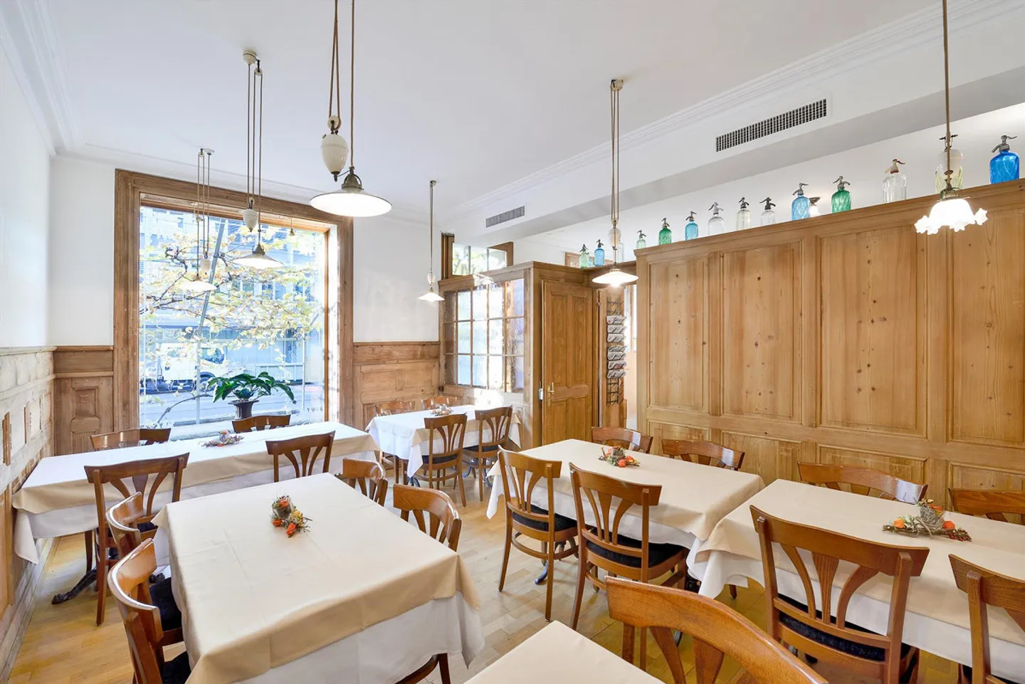 Charming restaurant with outdoor terrace on Belpstrasse - Photo 13 of 30