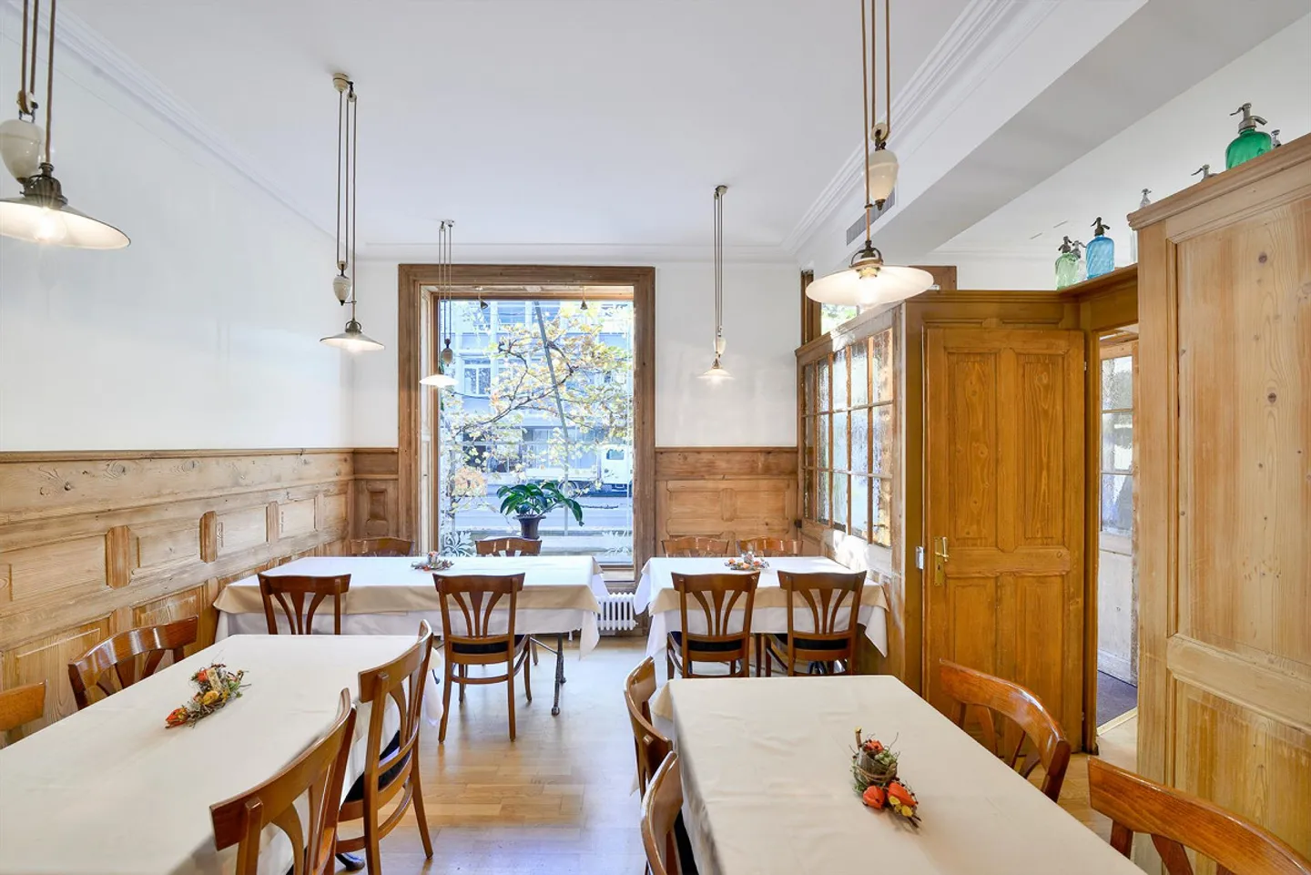 Charming restaurant with outdoor terrace on Belpstrasse - Photo 14 of 30