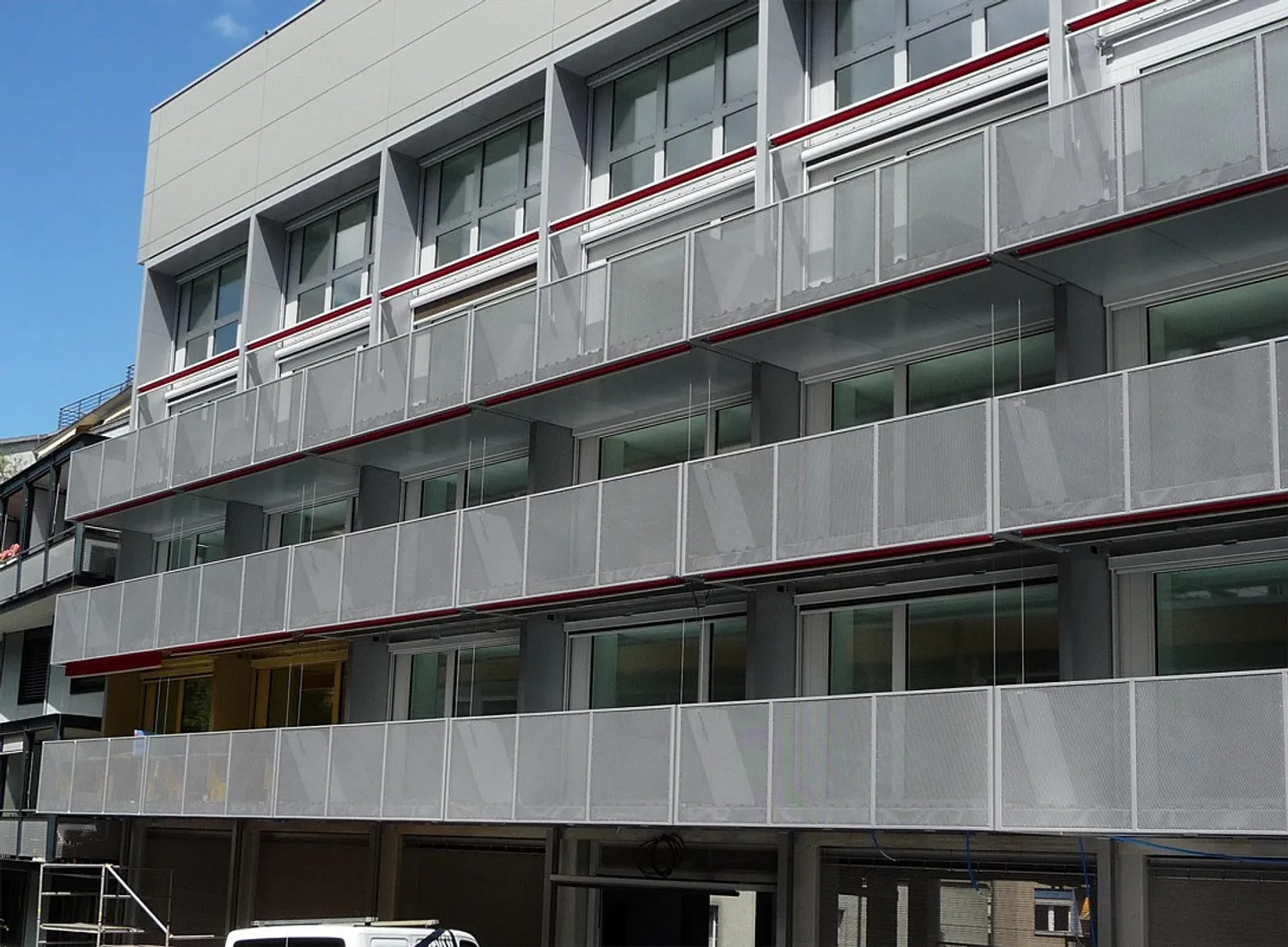Grande spazio di stoccaggio vicino al Löwencenter - Foto 1 di 4