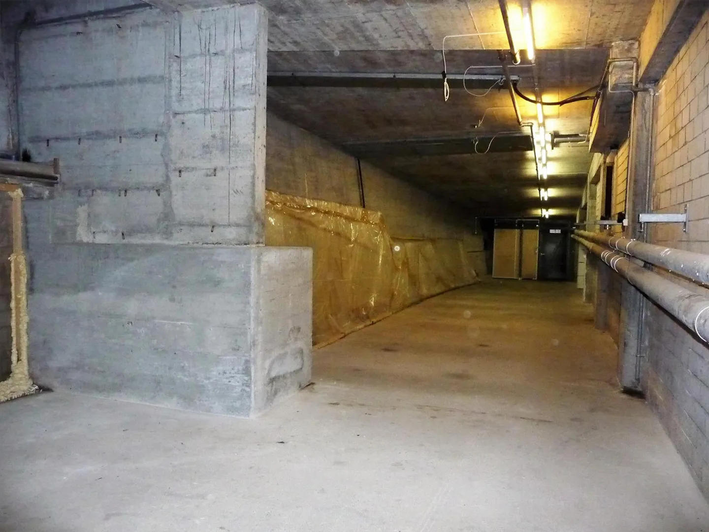 Grande spazio di stoccaggio vicino al Löwencenter - Foto 4 di 4