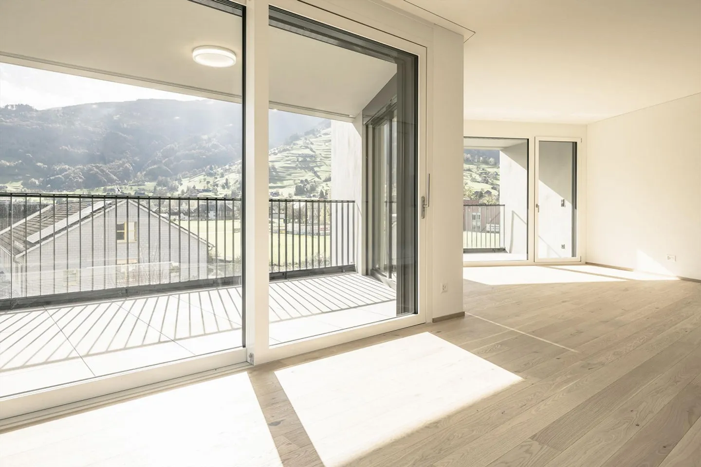 Einzigartige 2.5-Zimmerwohnung in Grabs - Foto 3 von 9