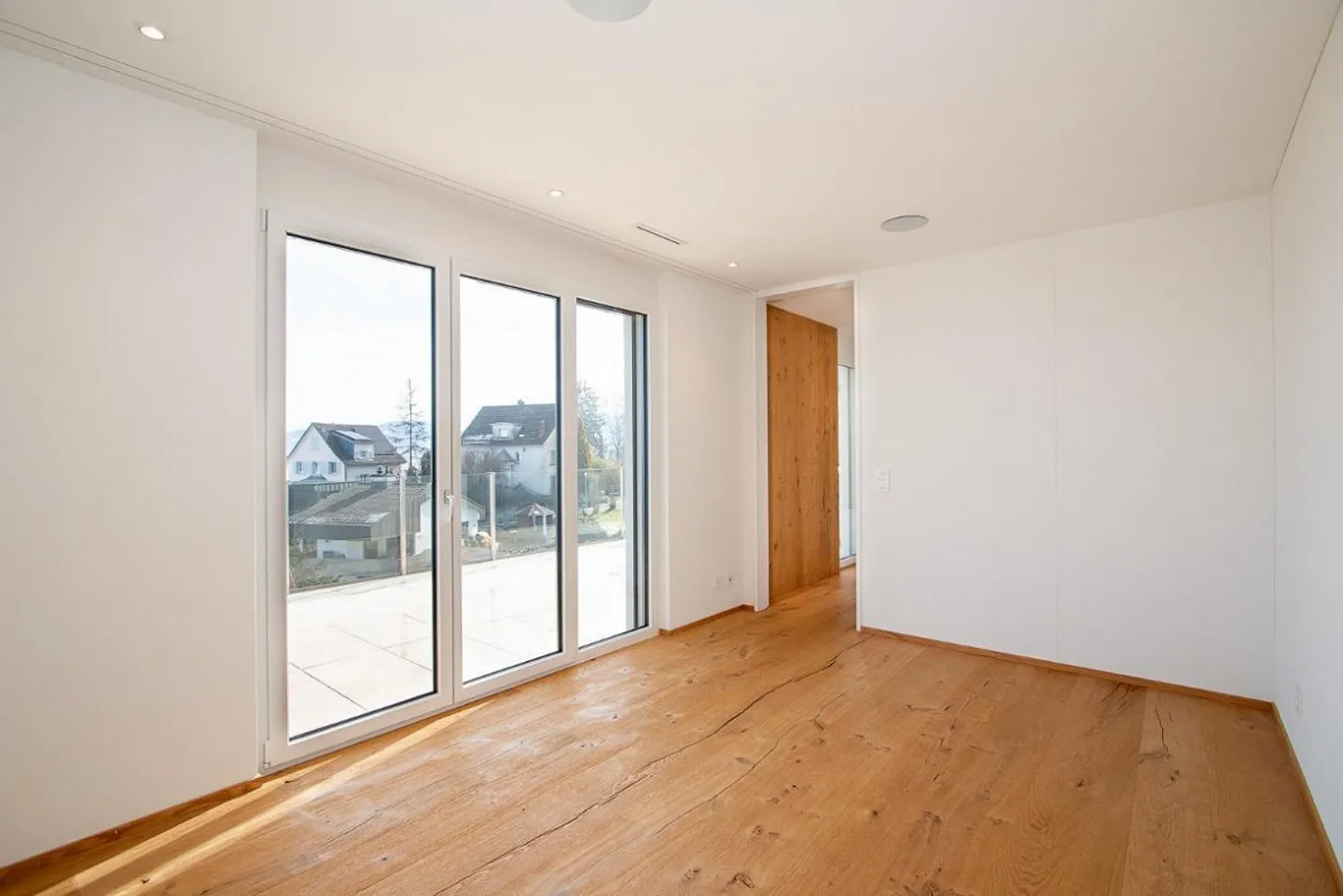 Esclusivo attico con 4,5 stanze incluso piscina esterna - Foto 6 di 13