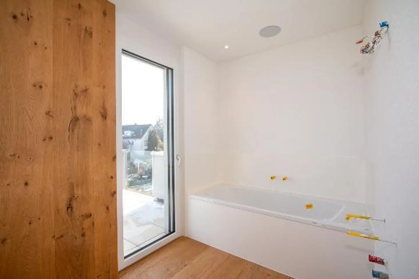 Esclusivo attico con 4,5 stanze incluso piscina esterna - Foto 7 di 13