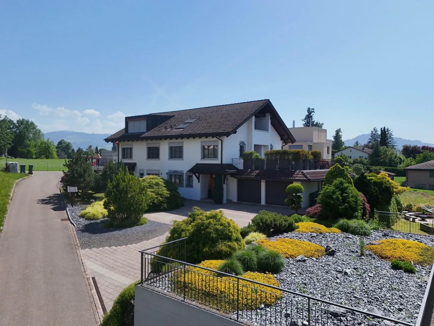 Charmantes Familienhaus mit Garten - Foto 11 von 13