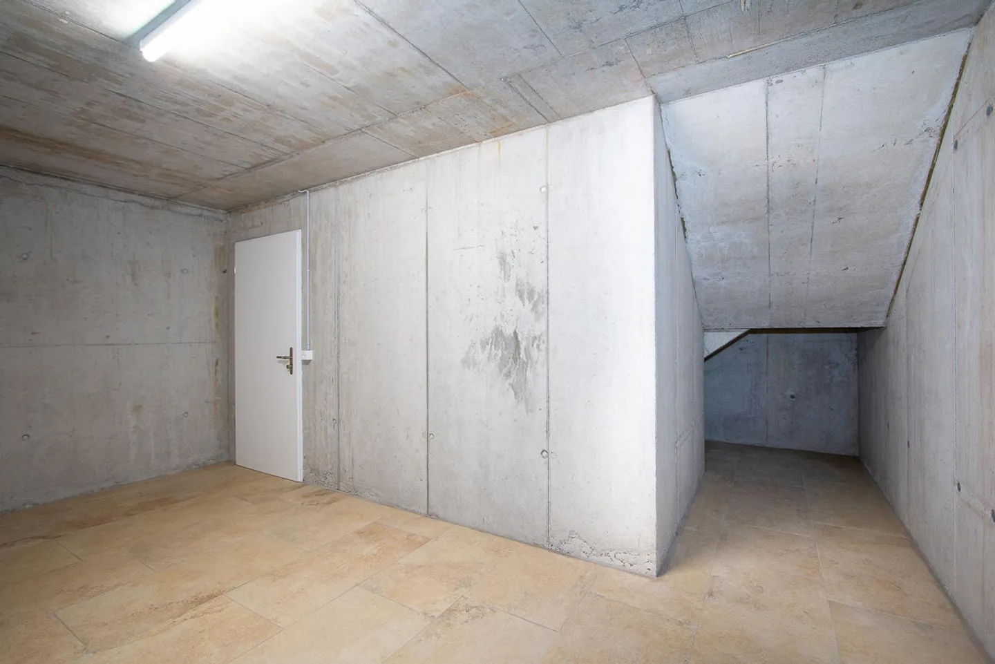 Esclusivo attico con 4,5 stanze incluso piscina esterna - Foto 11 di 13