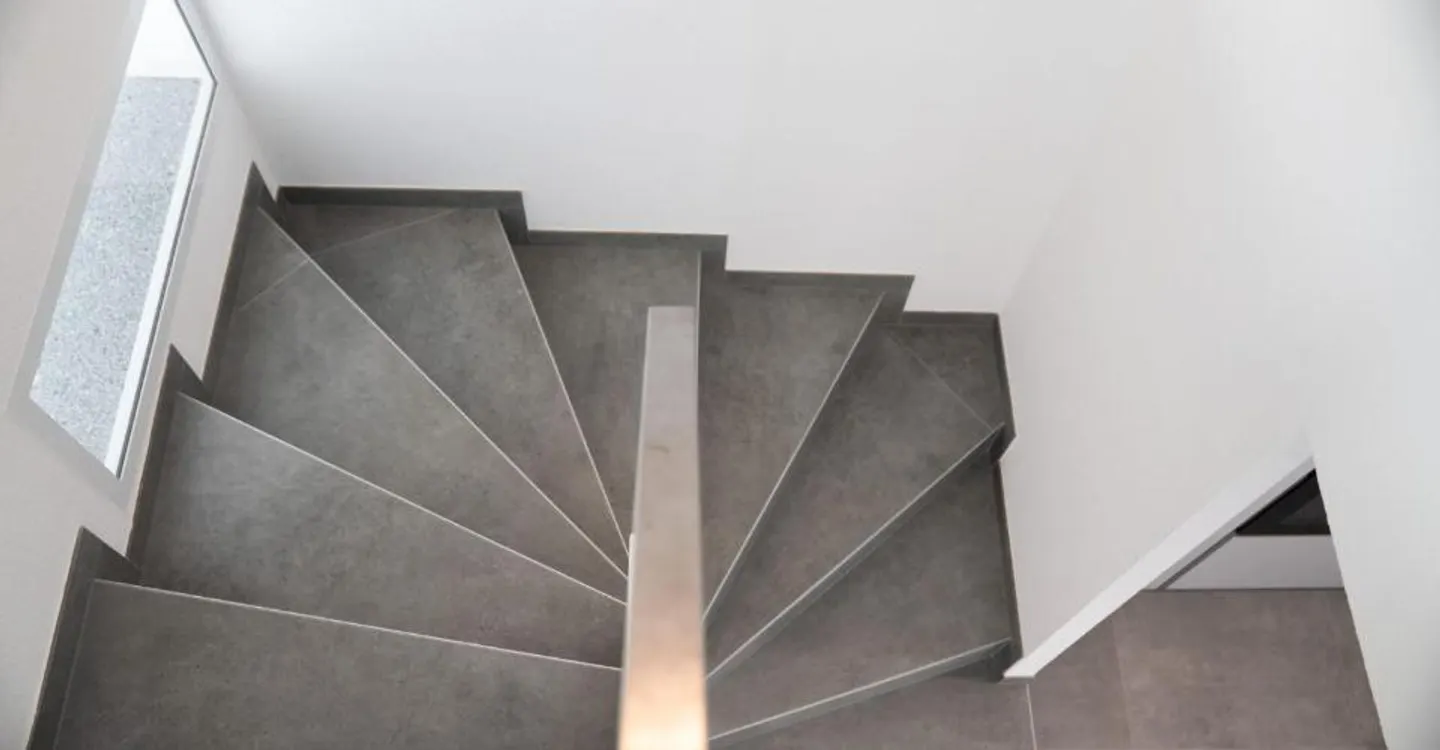 Wunderschöne zeitgenössische und Reihenhausvilla! - Foto 7 von 9
