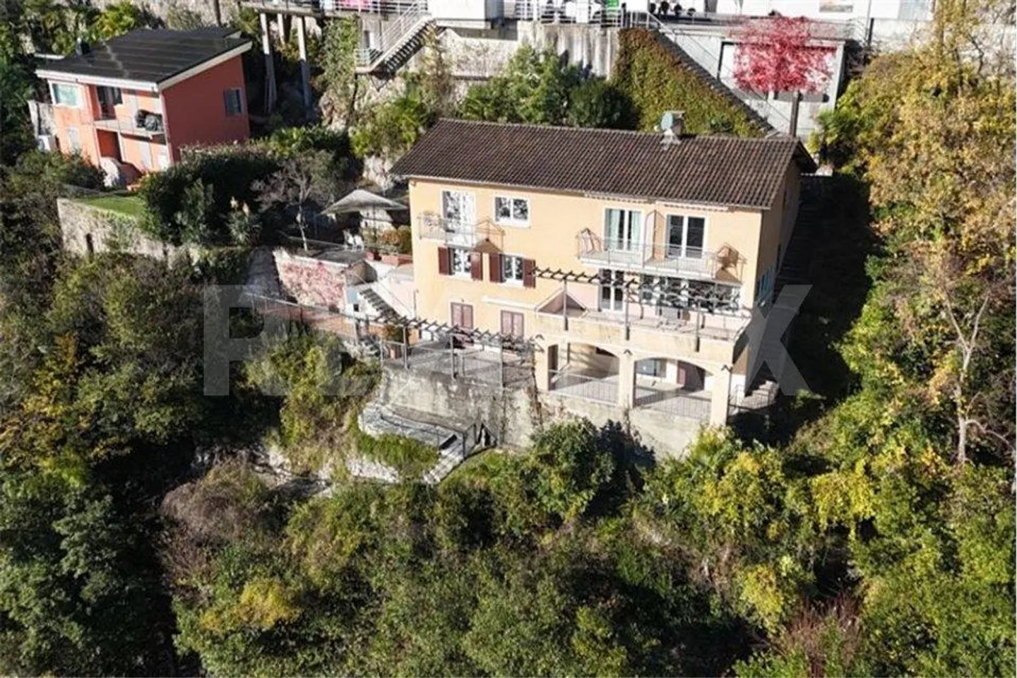 Immeuble résidentiel - Photo 10 sur 13