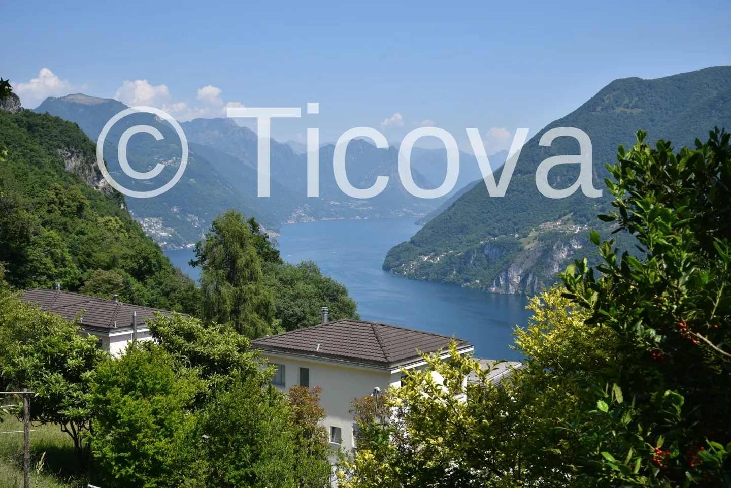 Exclusive Villa with Lake View - Photo 1 of 16