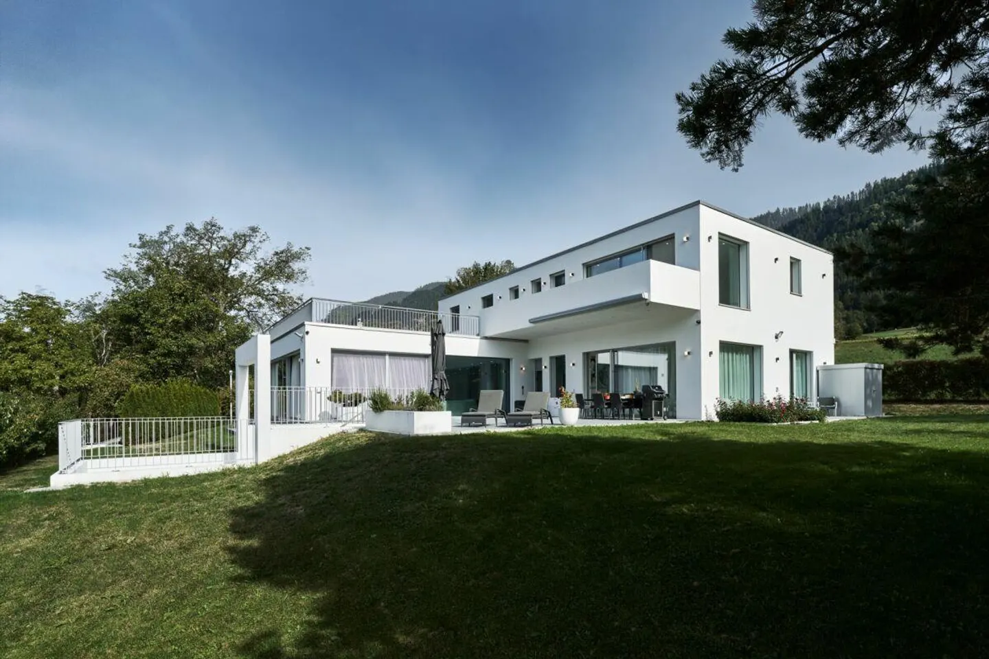 Private Luxury with a View - Photo 6 of 12