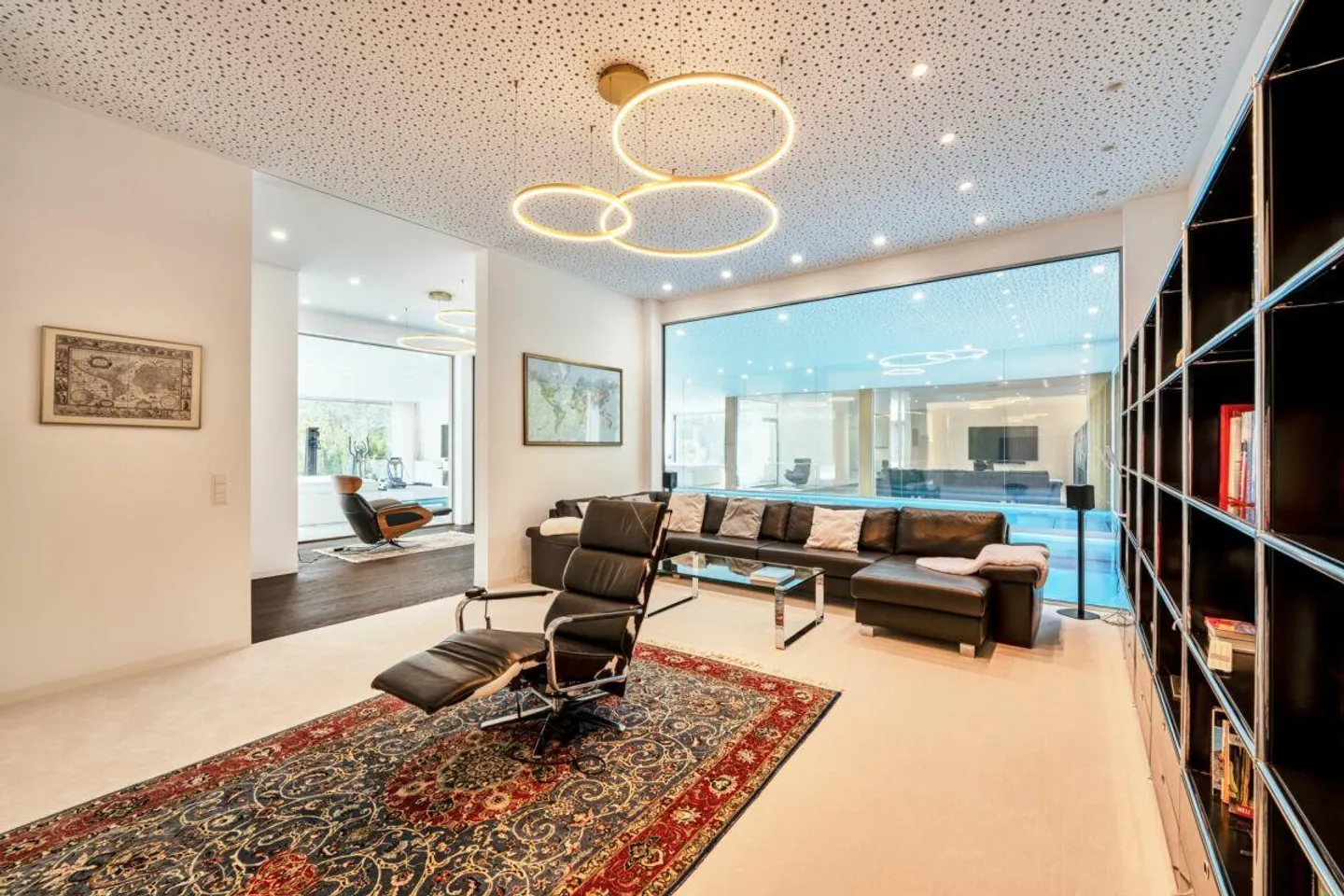 Private Luxury with a View - Photo 8 of 12