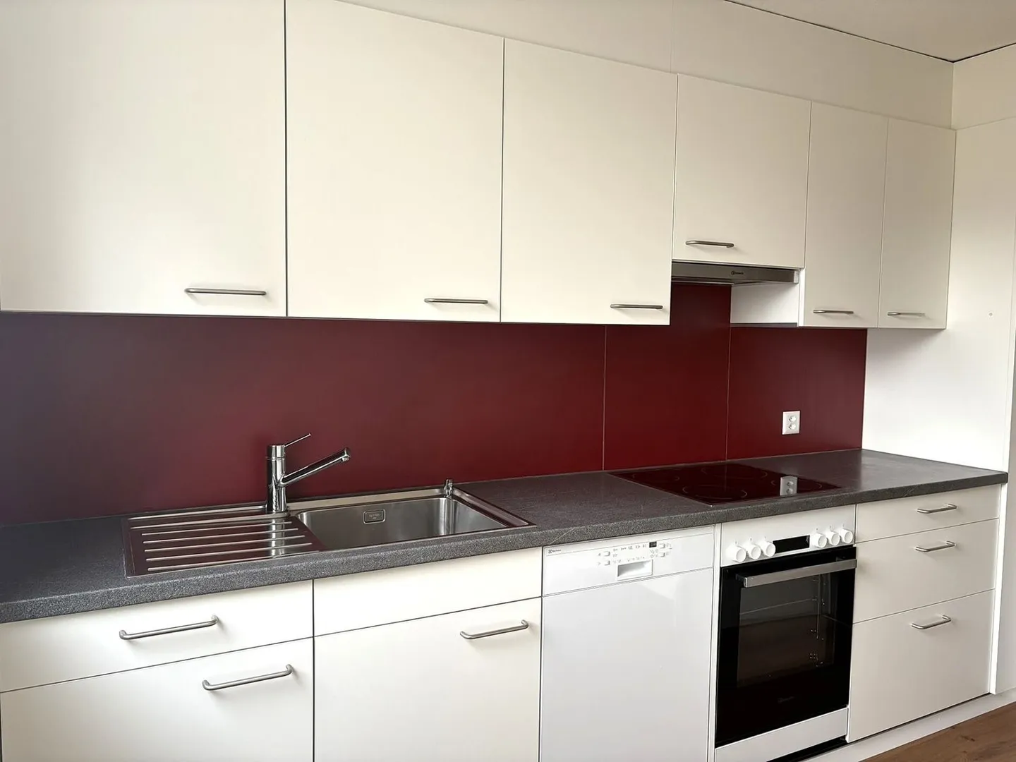 Charmante, sanierte 3.5-Zimmer-Wohnung mit Balkon in Domat/Ems - Photo 6 of 13