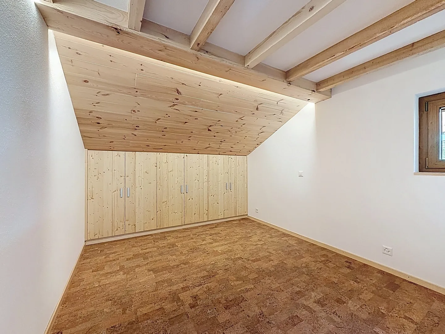 Sous les toits, le confort et la lumière ! - Photo 7 sur 15