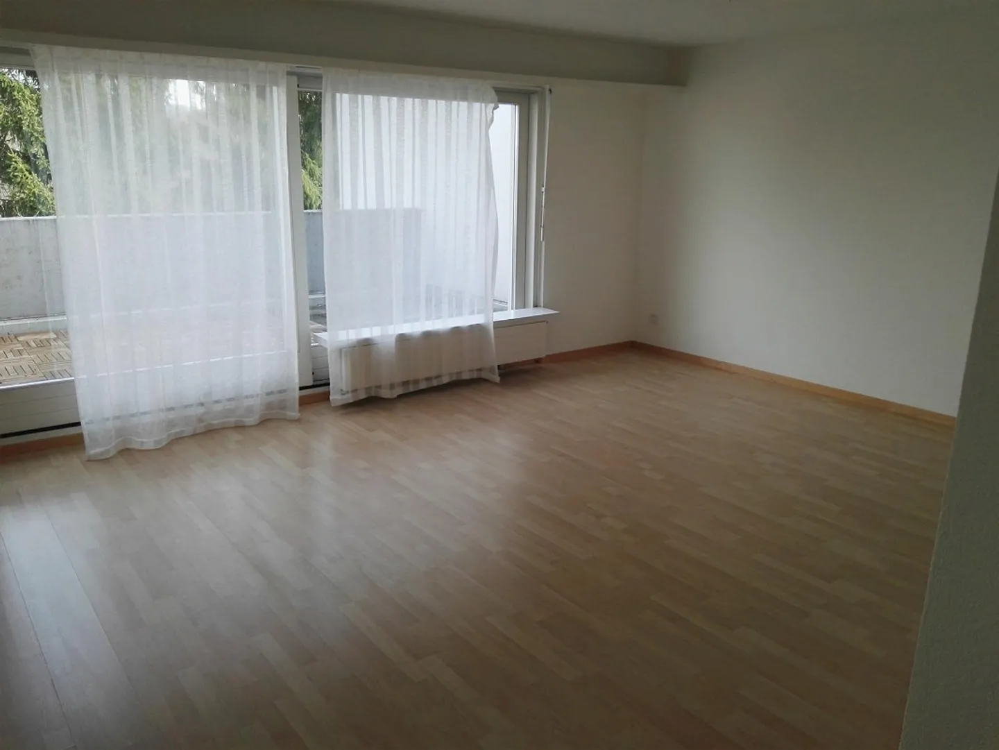 Beautiful 4.5 Room Penthouse Apartment - Photo 3 of 10