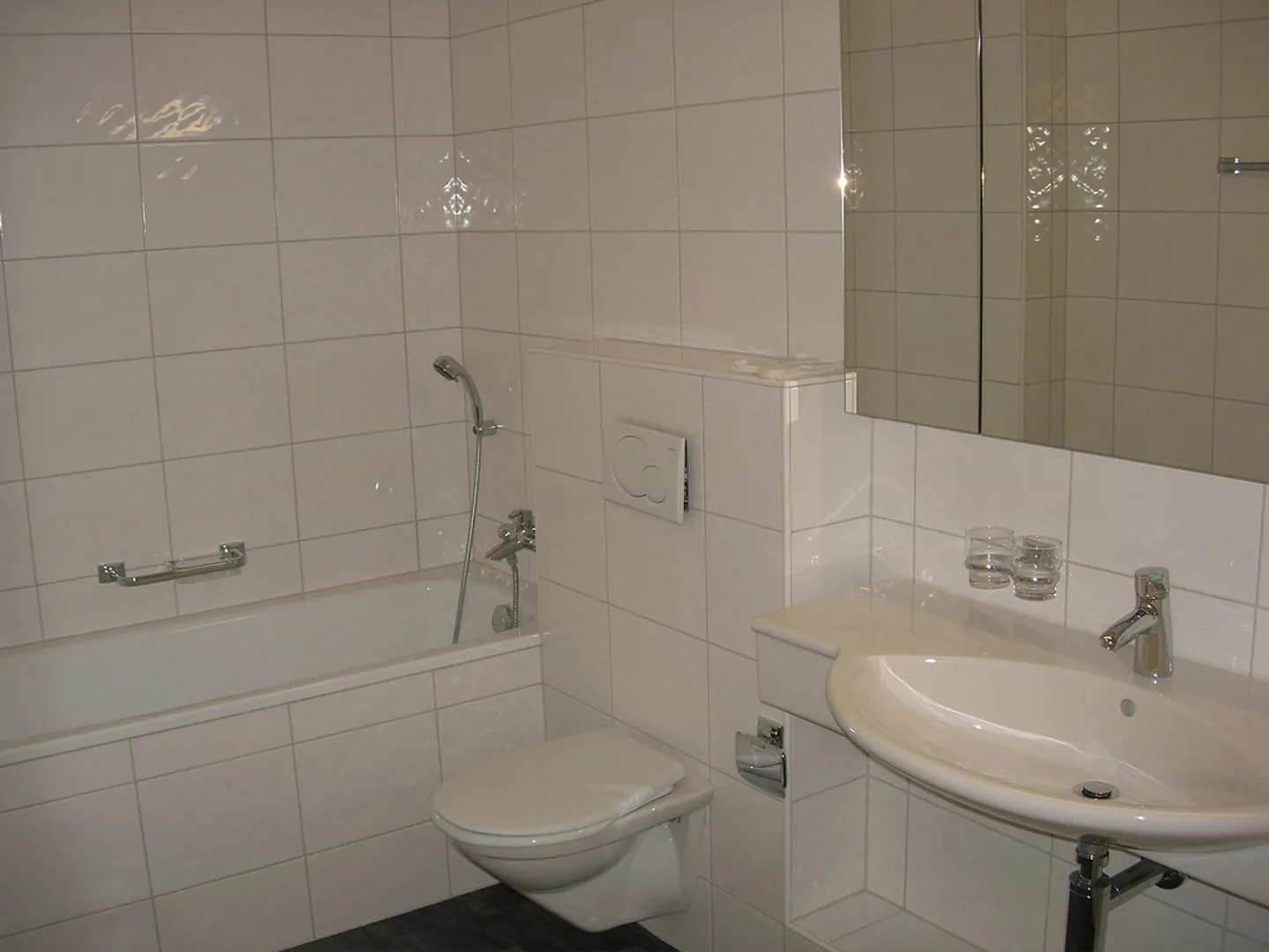 Beautiful 4.5 Room Penthouse Apartment - Photo 4 of 10