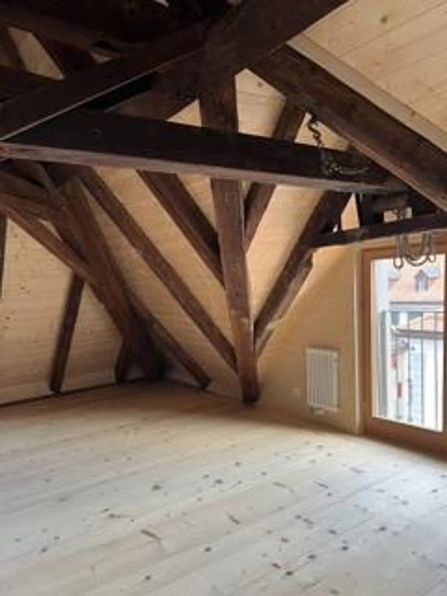 Traumhafte Dach-Loft mit Galerie & Balkon - Erstvermietung - Foto 8 von 16