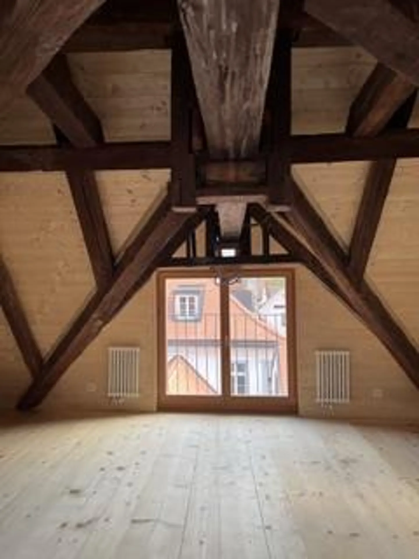 Traumhafte Dach-Loft mit Galerie & Balkon - Erstvermietung - Foto 10 von 16
