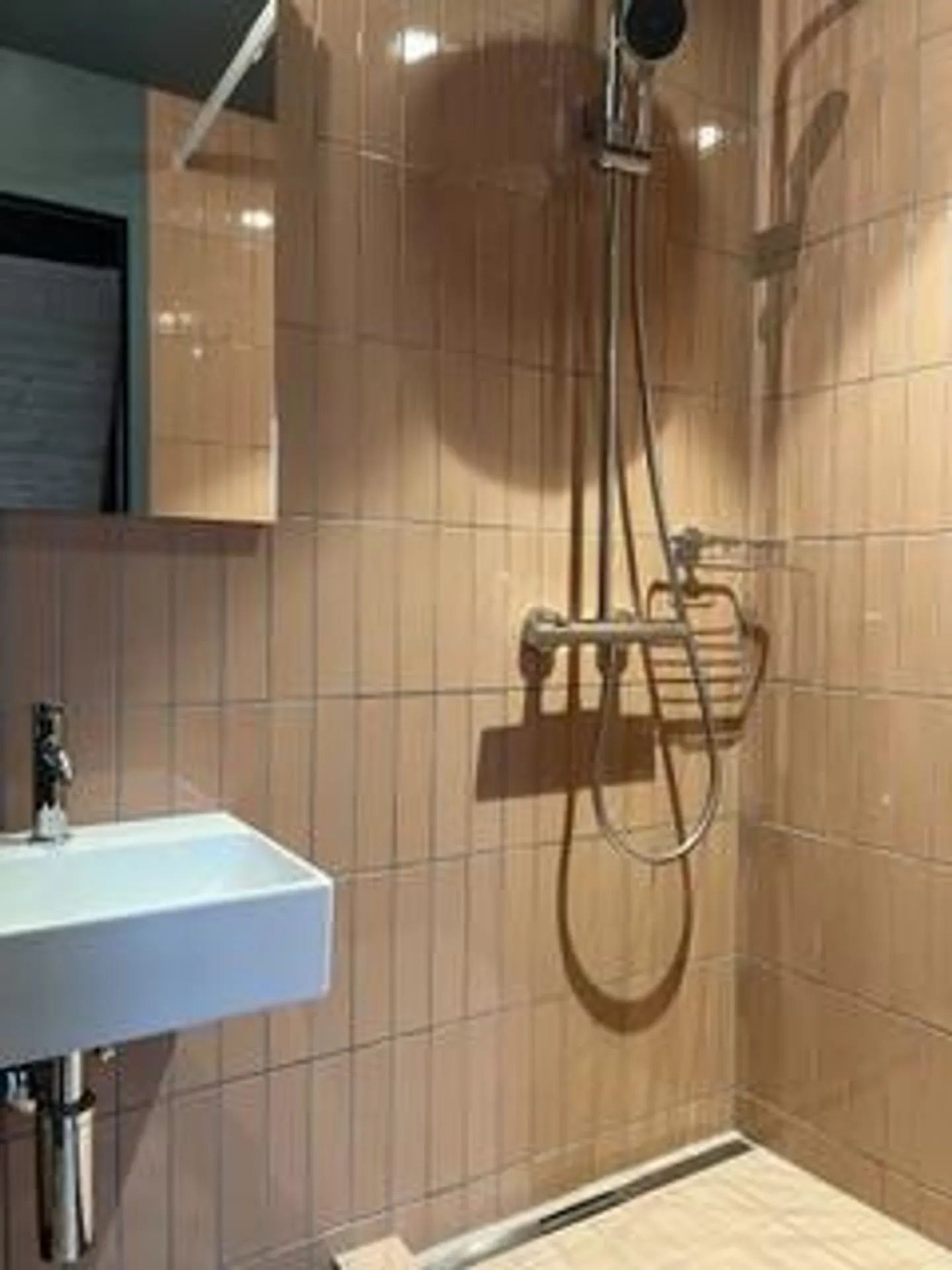 Traumhafte Dach-Loft mit Galerie & Balkon - Erstvermietung - Foto 12 von 16