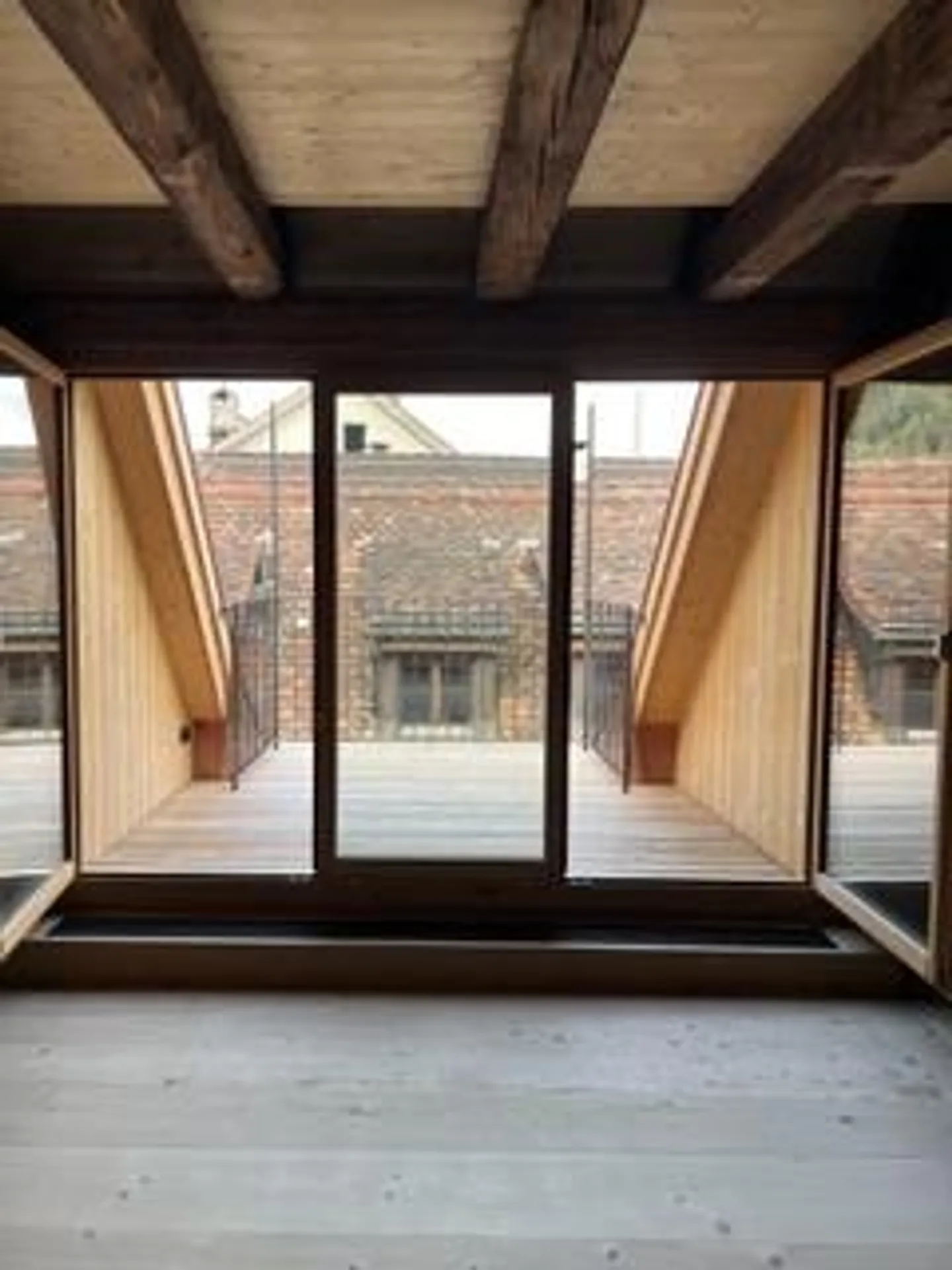 Traumhafte Dach-Loft mit Galerie & Balkon - Erstvermietung - Foto 14 von 16