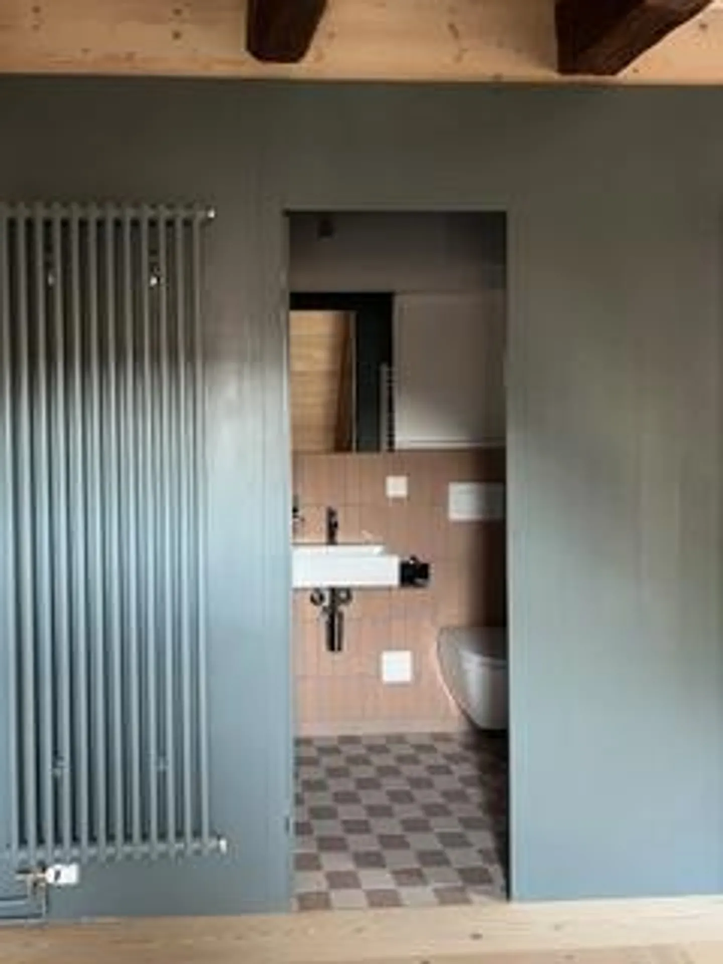 Traumhafte Dach-Loft mit Galerie & Balkon - Erstvermietung - Foto 15 von 16