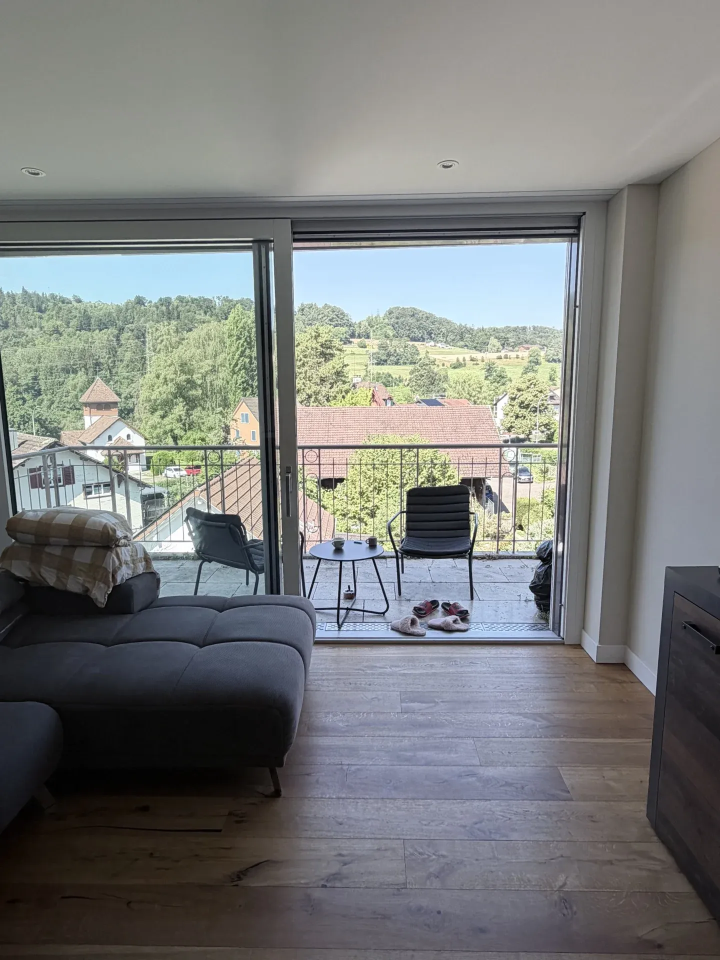 Neubau 2.5-Zimmerwohnung mit Balkon - Foto 1 von 5
