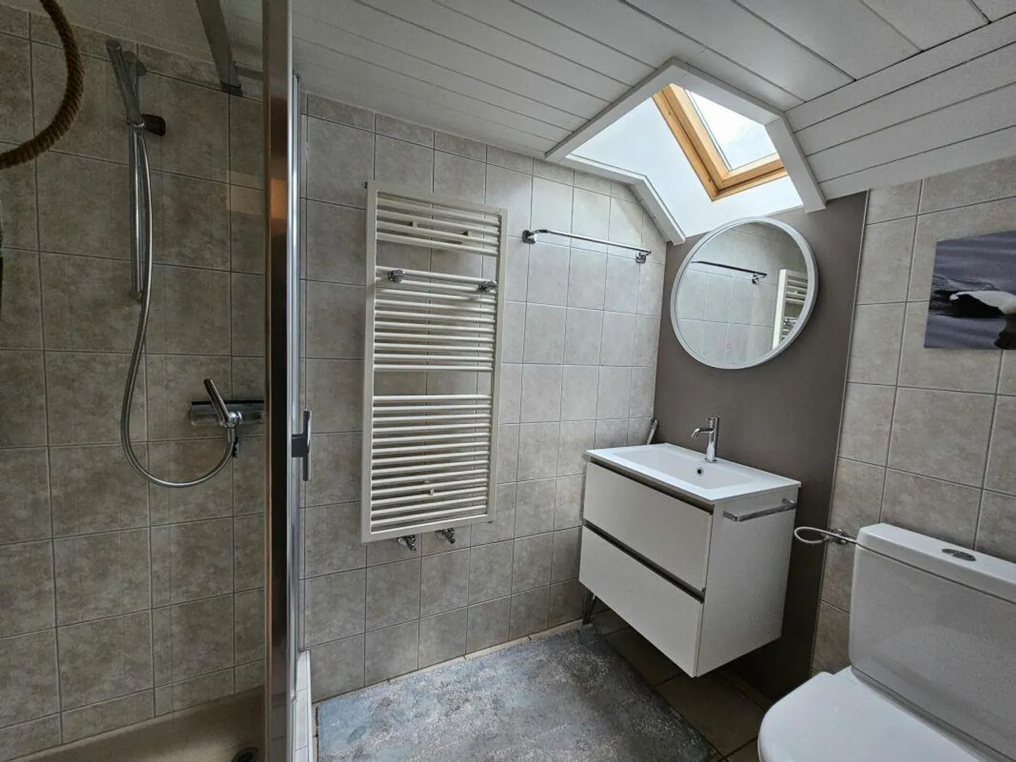 Accogliente appartamento per vacanze con 4 camere da letto in affitto a lungo termine - Foto 3 di 10