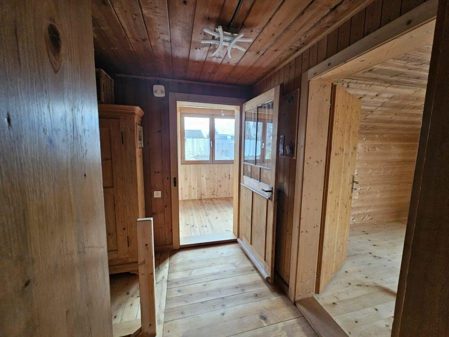 Accogliente appartamento per vacanze con 4 camere da letto in affitto a lungo termine - Foto 9 di 10