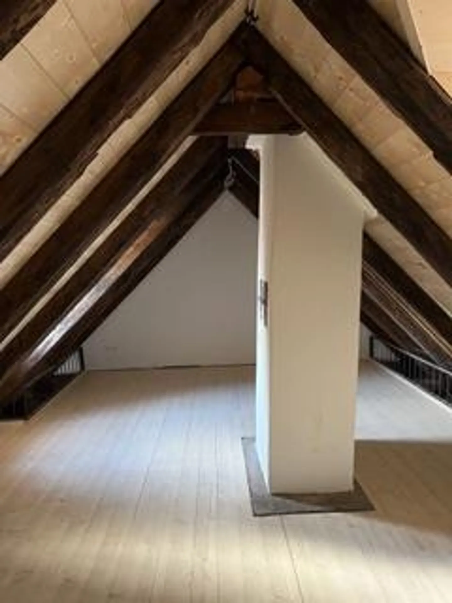 Traumhafte Dach-Loft mit Galerie & Balkon - Erstvermietung - Foto 16 von 16
