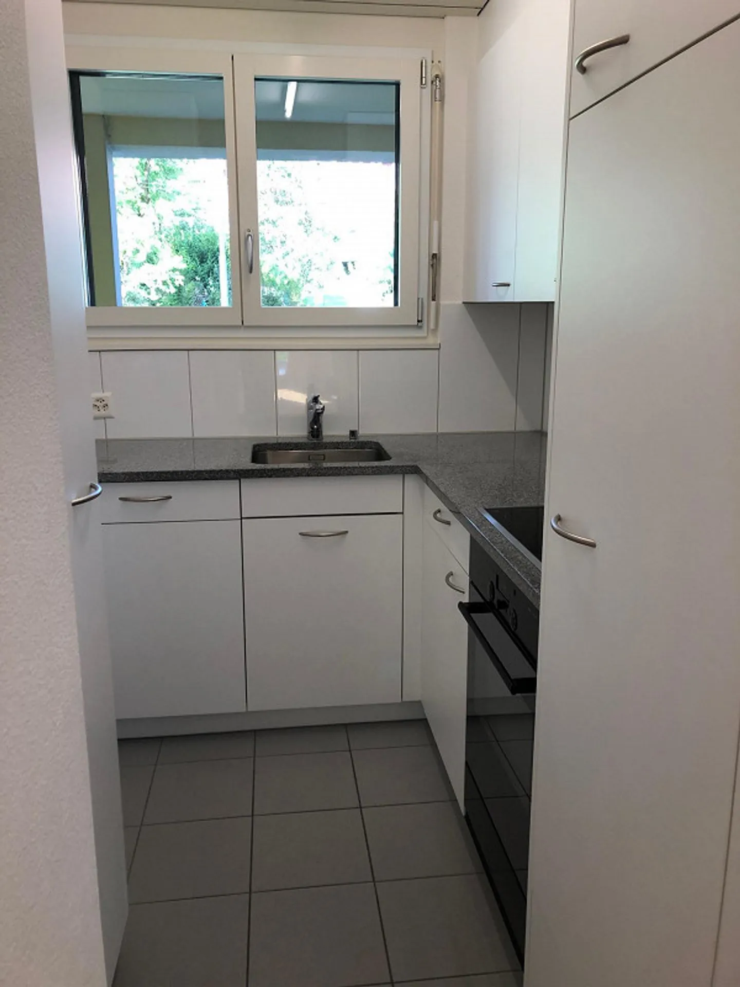 Living on the outskirts of Lucerne - Photo 4 of 8