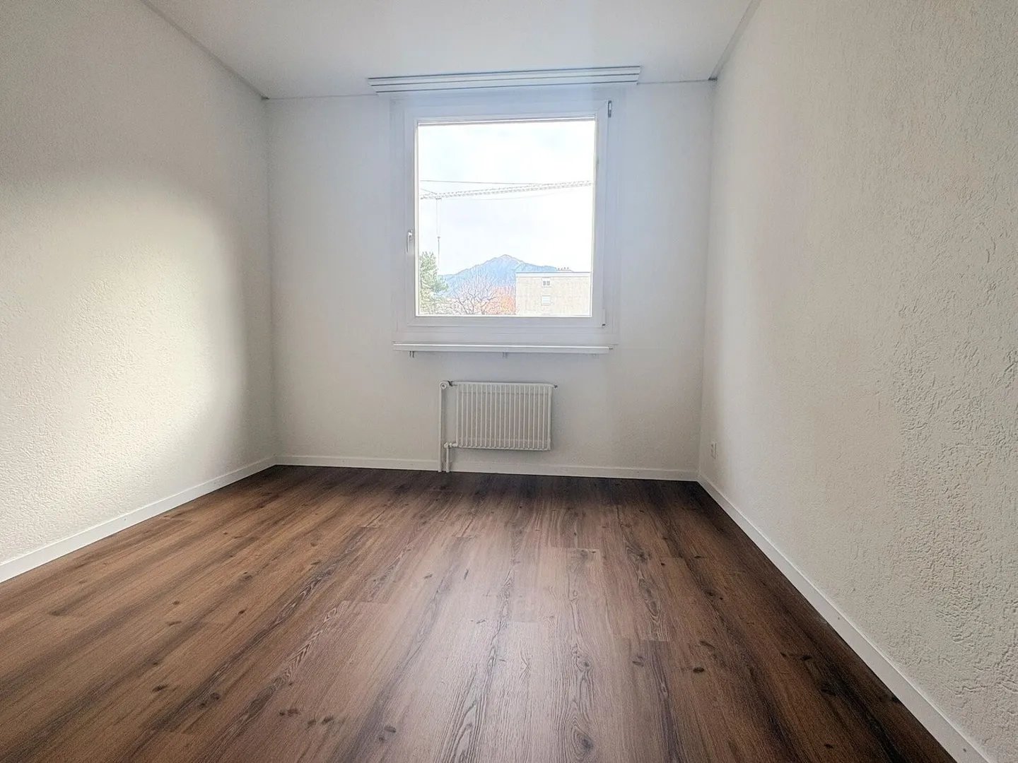 Charmante, sanierte 3.5-Zimmer-Wohnung mit Balkon in Domat/Ems - Photo 12 of 13