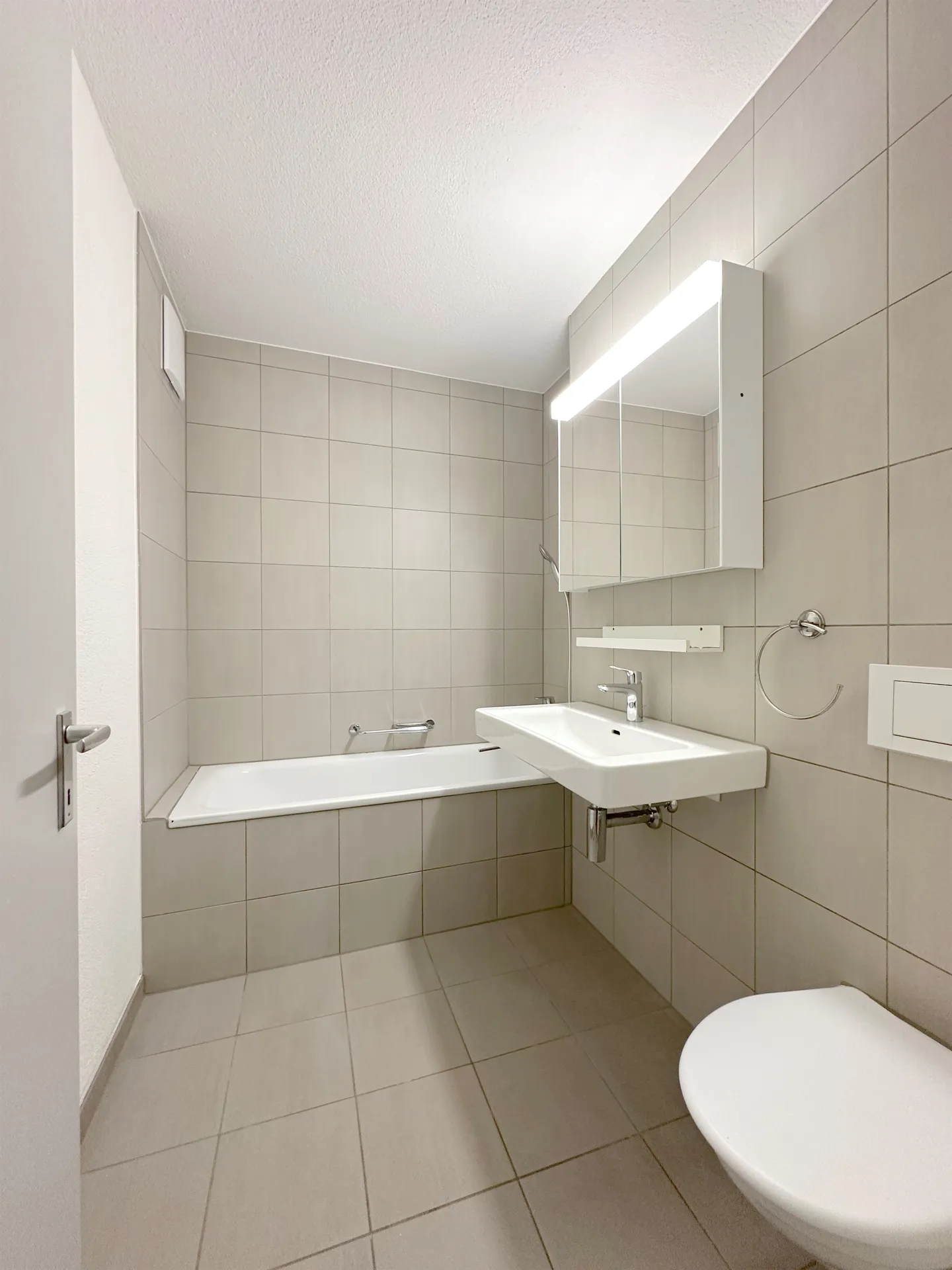 Modernes Apartment in Gattikon - Foto 2 von 3