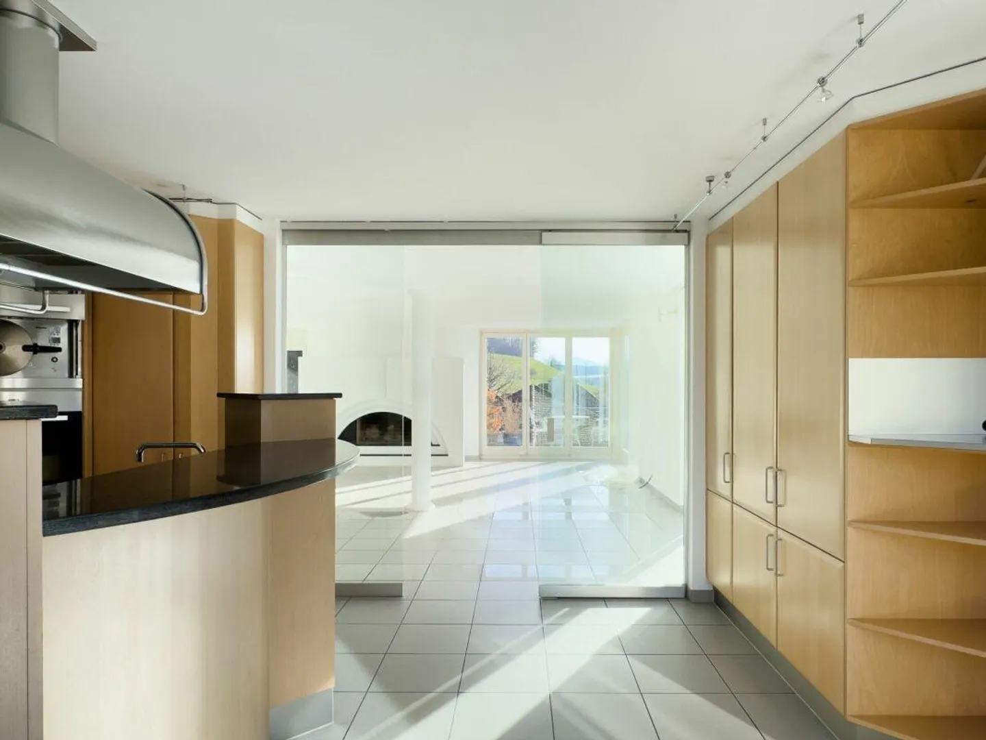 Spacious 6.5-room single-family house with beautiful garden in a privileged location - Photo 19 of 28