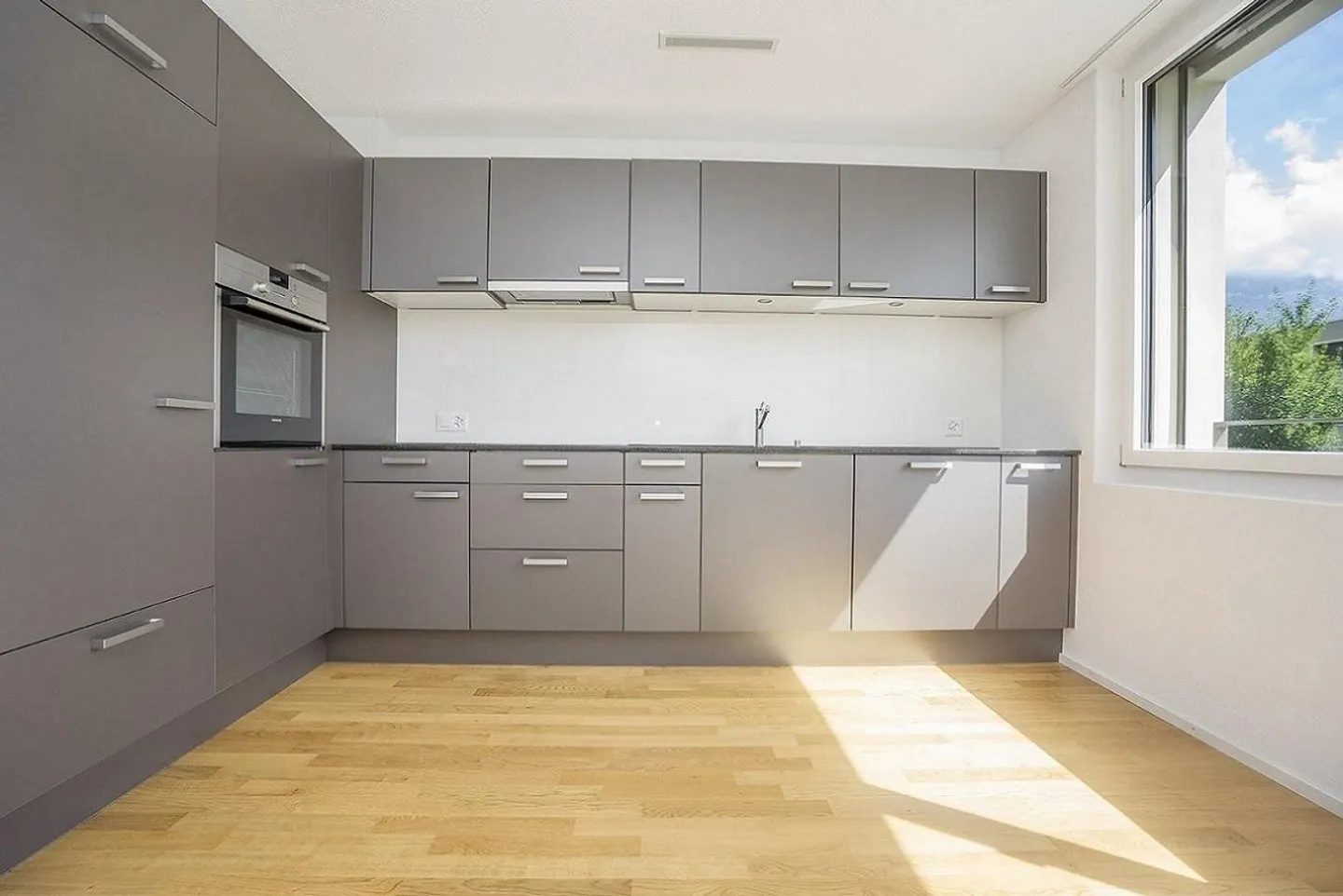 Modernes Apartment mit Bergblick - Foto 1 von 5