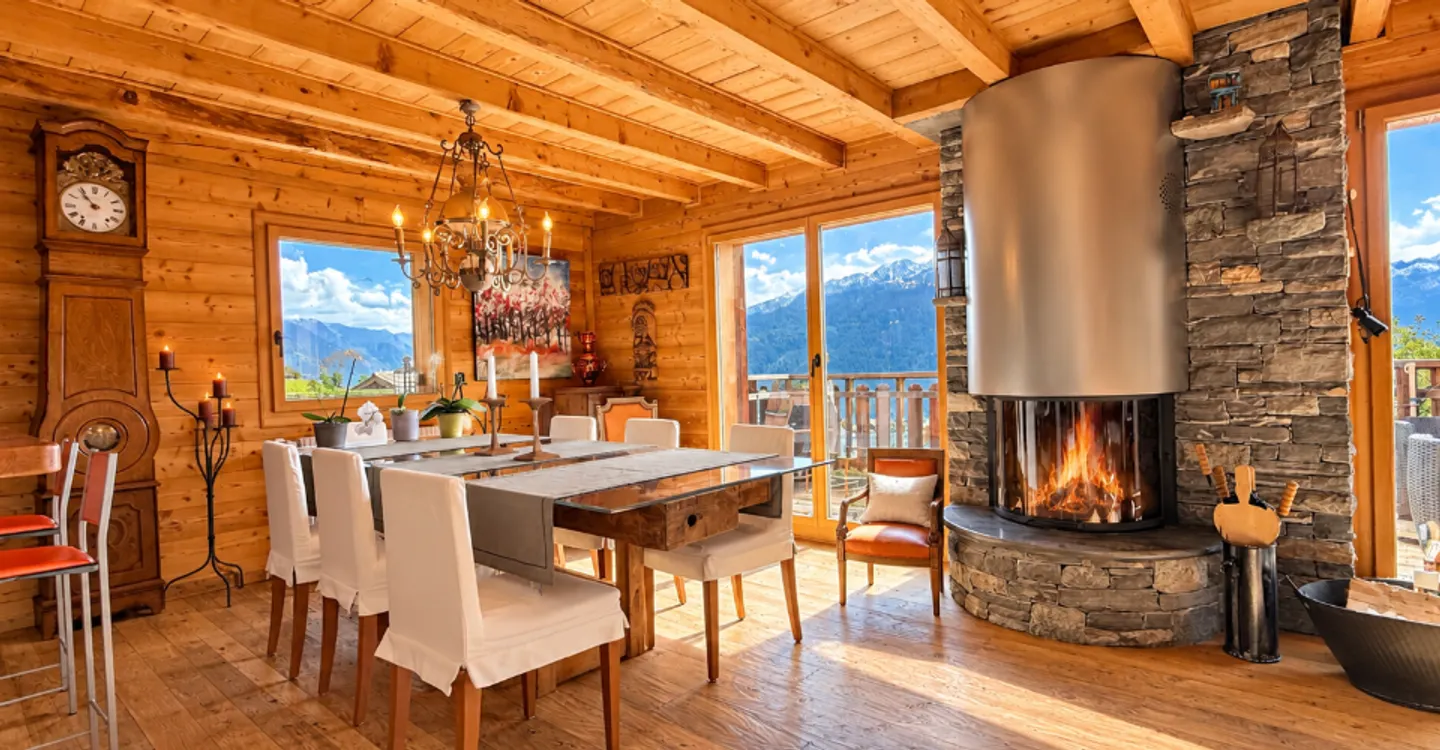 Peaceful chalet in Levron with four bedrooms and spectacular valley views - Photo 3 of 11