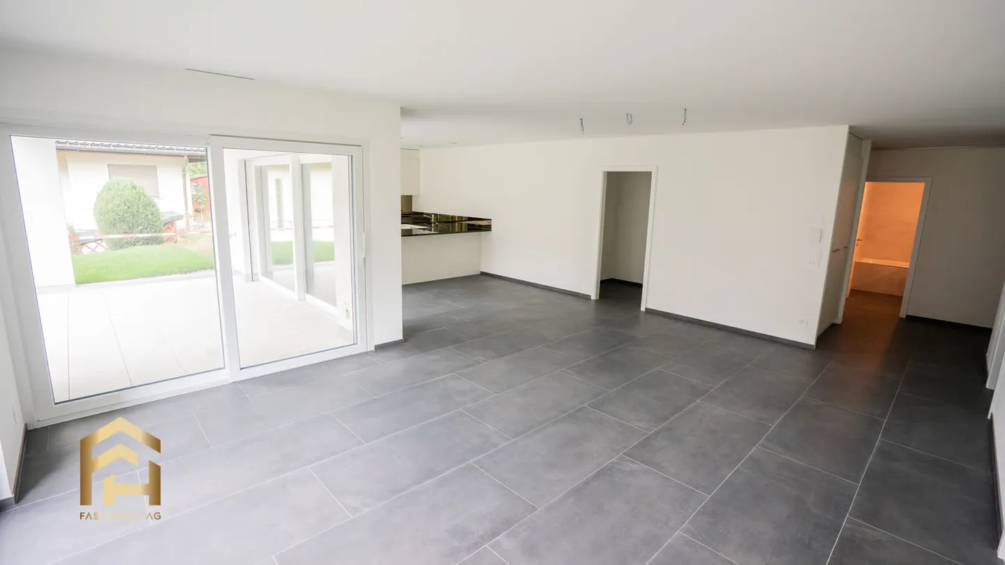 Last chance: Attractive 4.5 room apartment on the ground floor with evening sun - Photo 3 of 13
