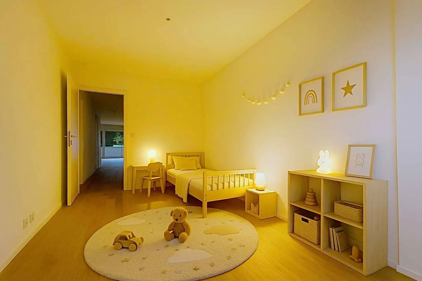 Luxuriöse 4,5-Zimmer-Wohnung mit überdachtem Balkon - Foto 4 von 12