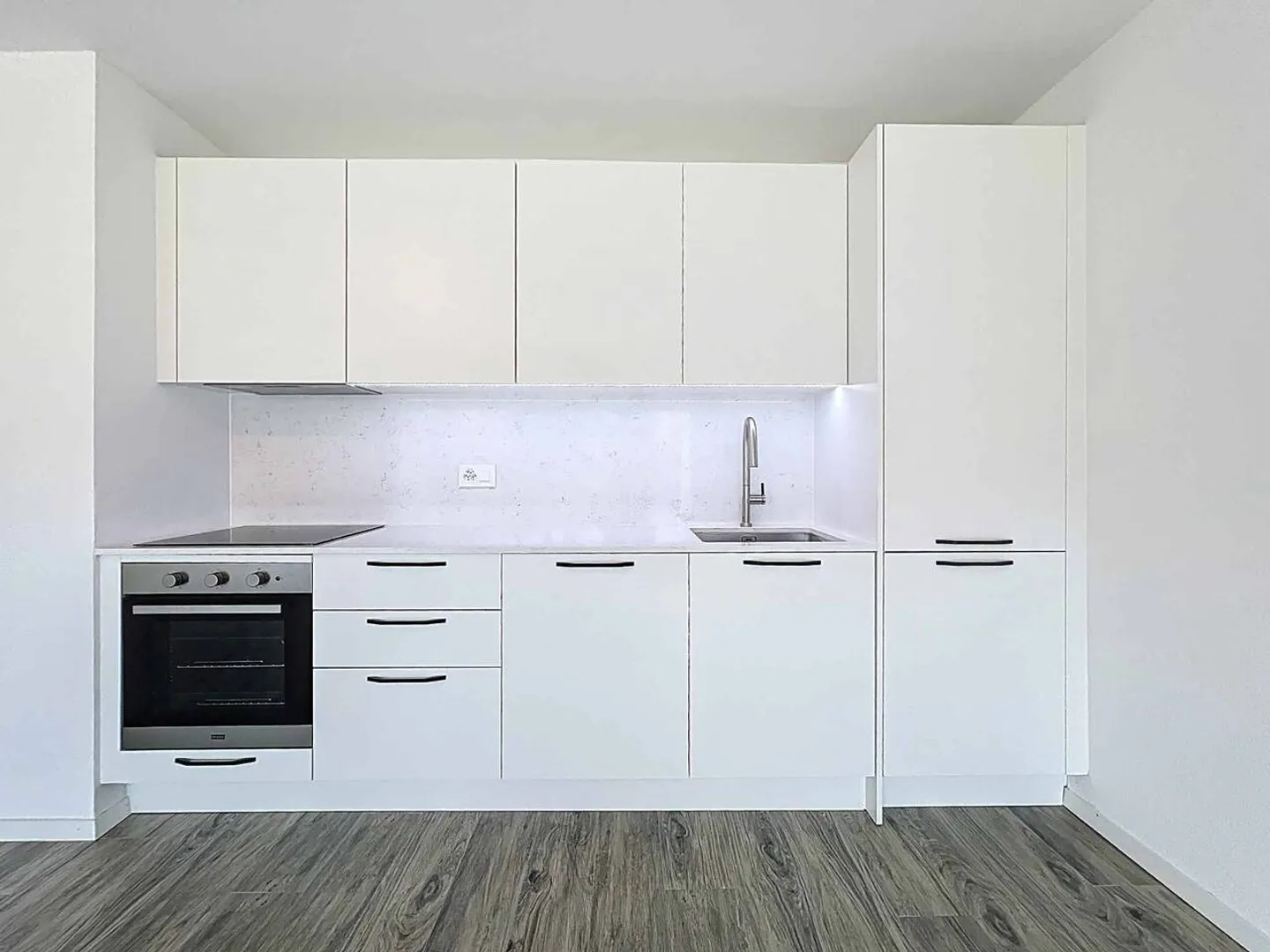 Spacious 2.5-room apartment of 67m² like new - Photo 4 of 5