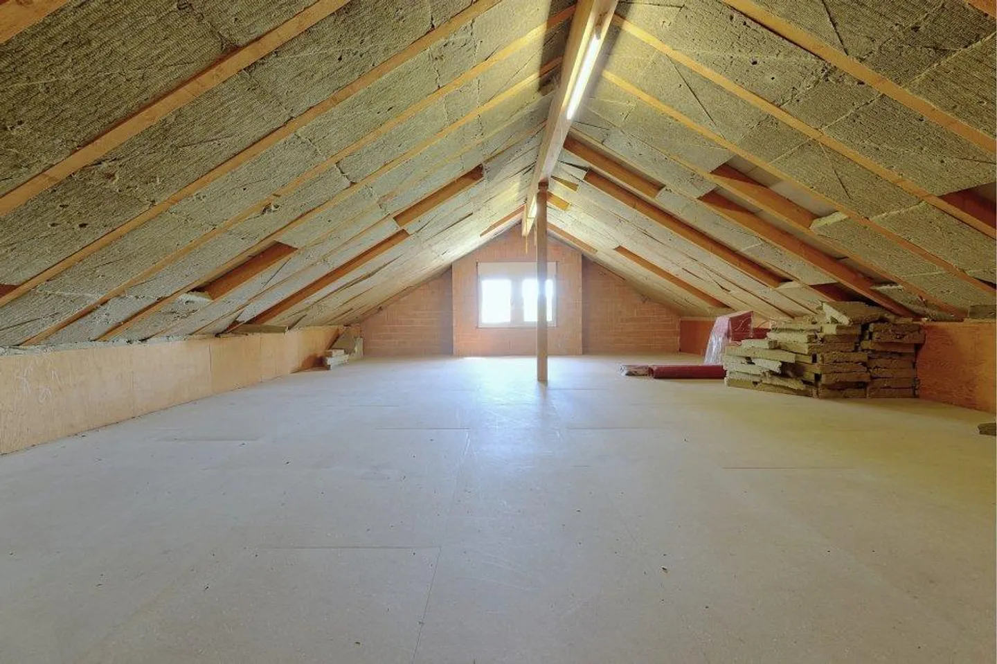 Beaucoup d'espace, beaucoup de potentiel - Maison individuelle de 9½ pièces dans un endroit calme à Bolligen - Photo 13 sur 13