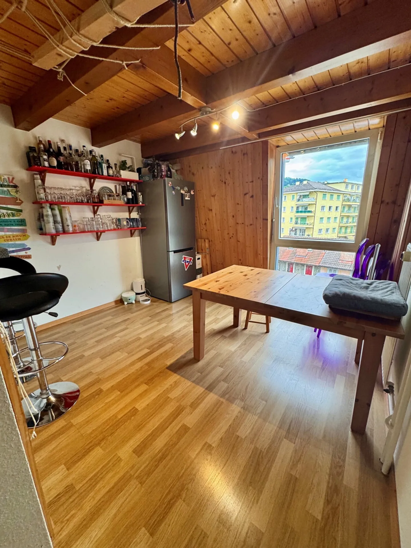 Appartement avec 5,5 pièces en duplex à louer - Photo 4 sur 6