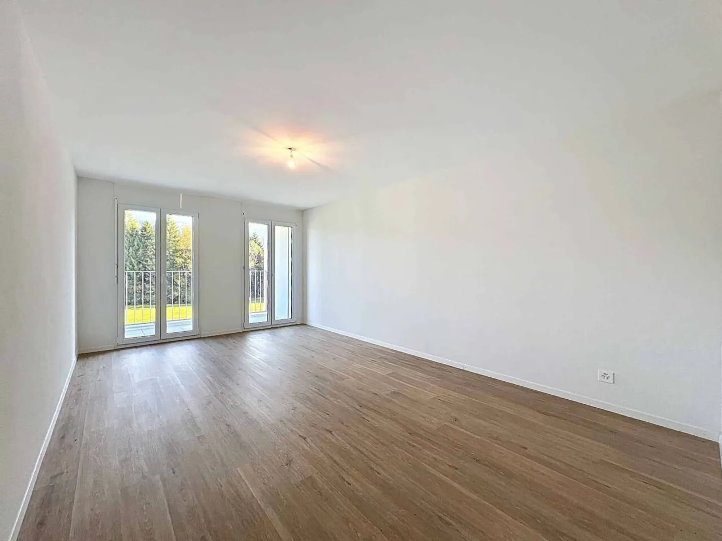 Spacious 2.5-room apartment of 67m² like new - Photo 5 of 5