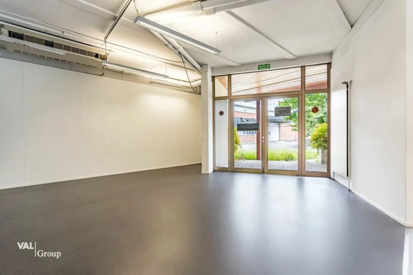 Zu vermieten: Moderner und heller Bürokomplex - 1'200 m² in Aigle - Foto 15 von 19