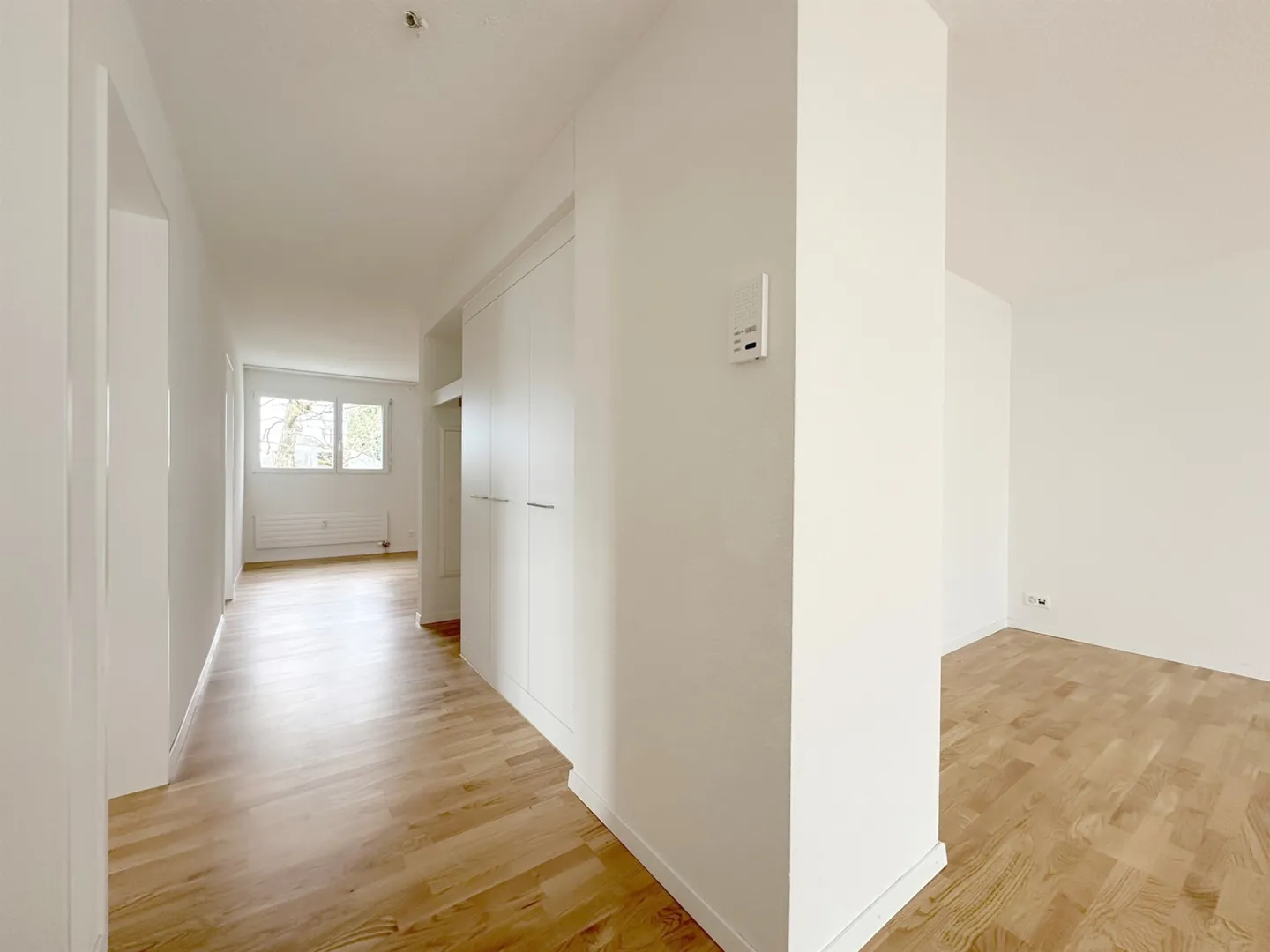 Appartamento familiare spazioso in un ambiente verde - Foto 4 di 13