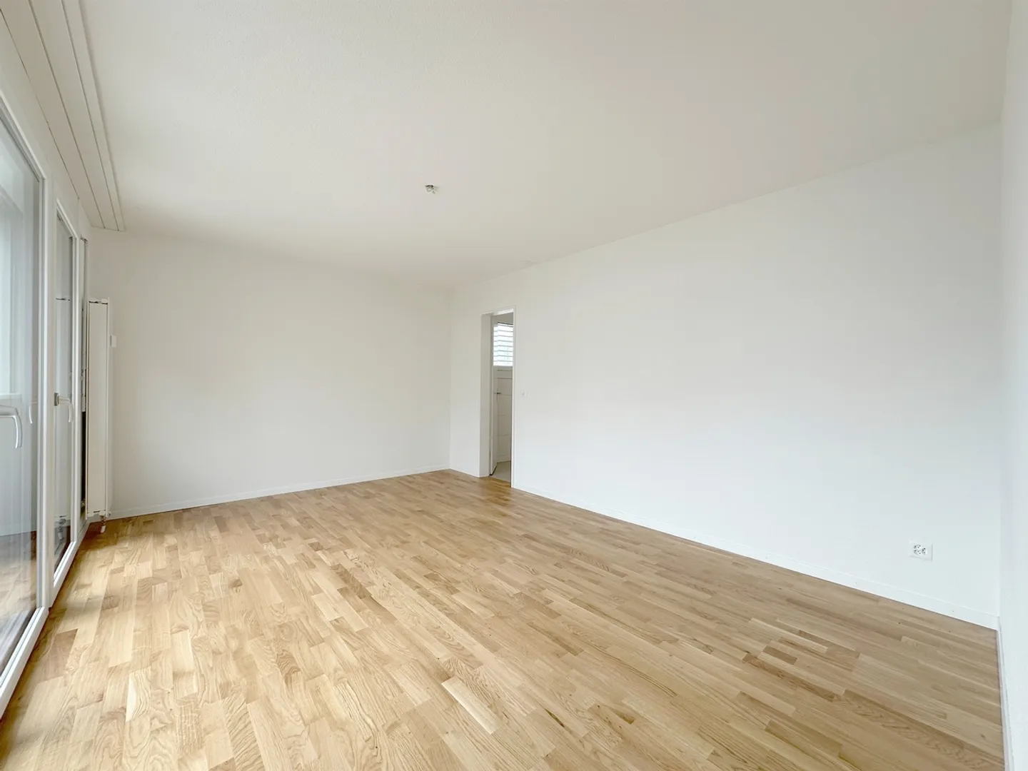 Appartamento familiare spazioso in un ambiente verde - Foto 9 di 13