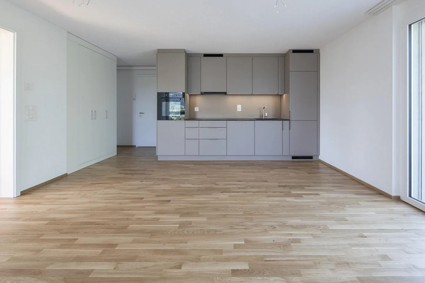 Location exclusive - appartement de 2,5 pièces élégant à louer ! - Photo 2 sur 6