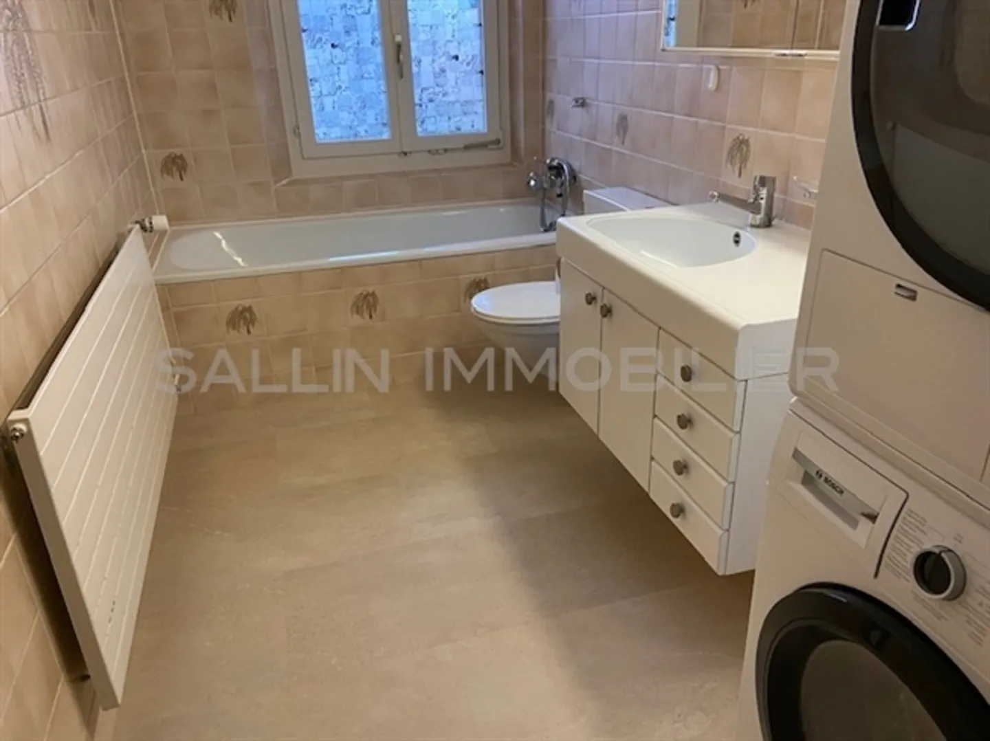 Charming 71/2 Room Duplex - Photo 14 of 16